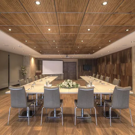Hotel Fesa Business 4*