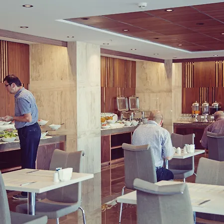 Fesa Business Hotel 4*