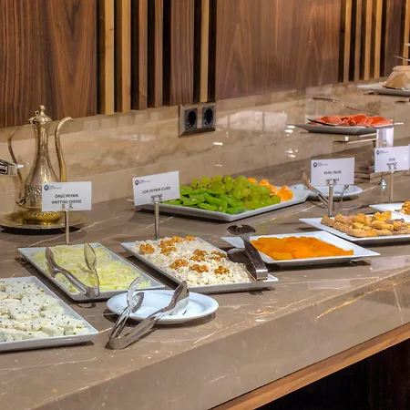 Fesa Business Hotel 4*
