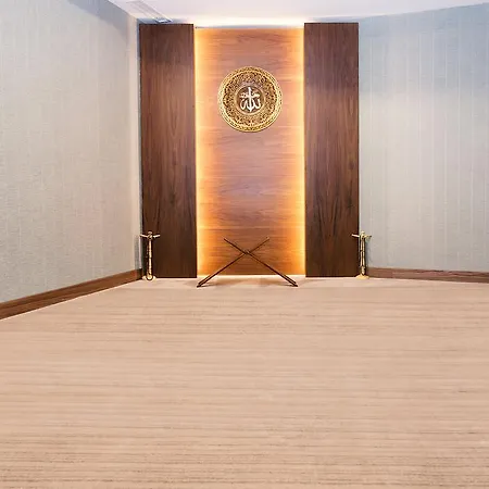 Hotel Fesa Business 4*